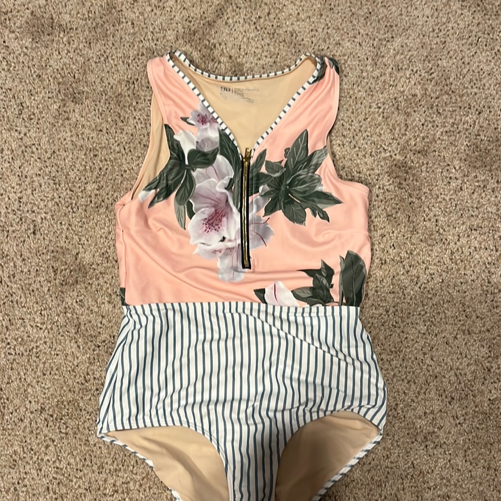 Albion Bombshell Lulu One Piece Swimsuit M